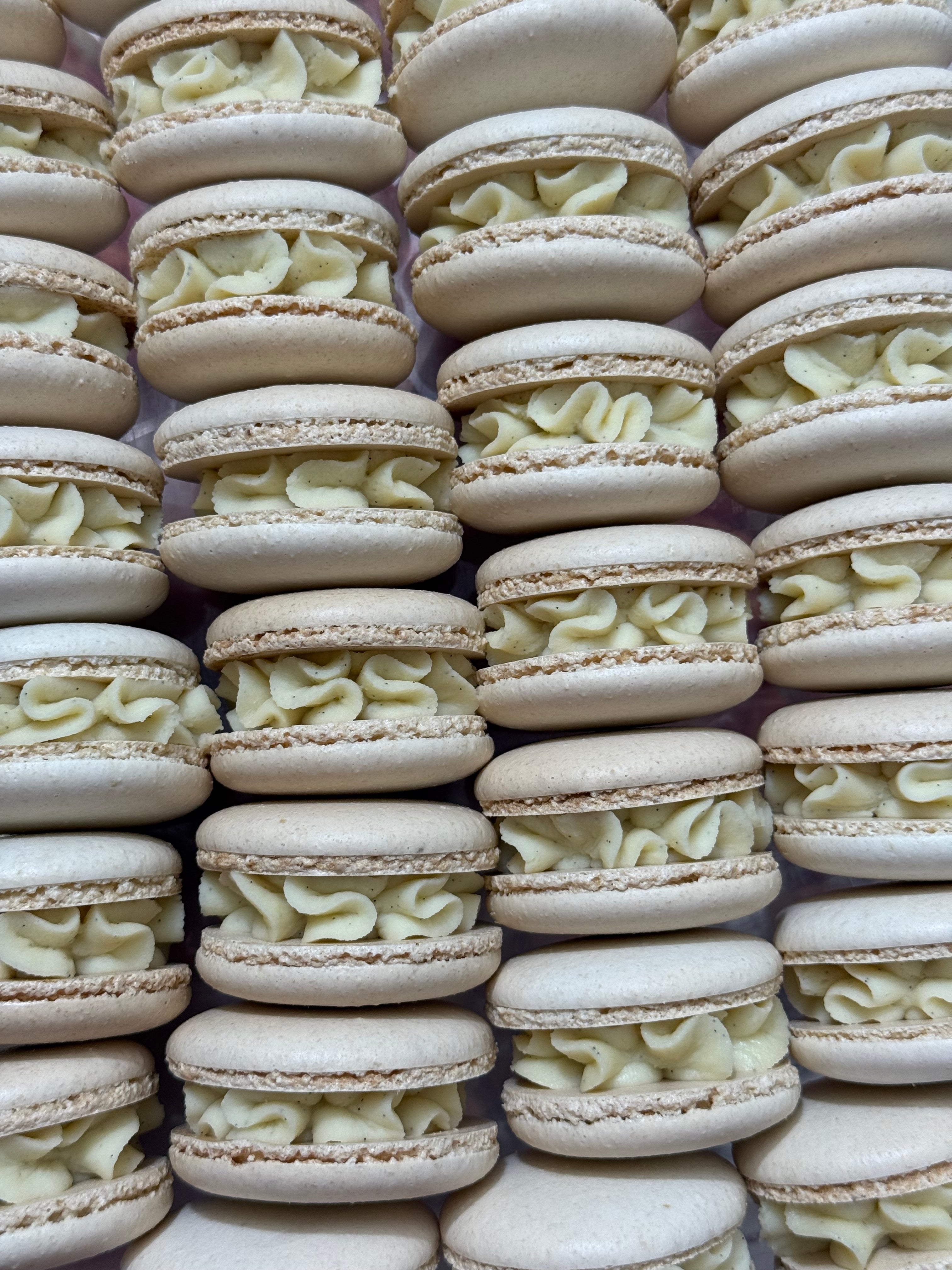 Vanilla Bean Macaron